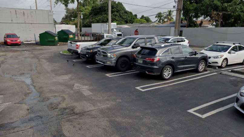 FLL Parking Spots Airport parking