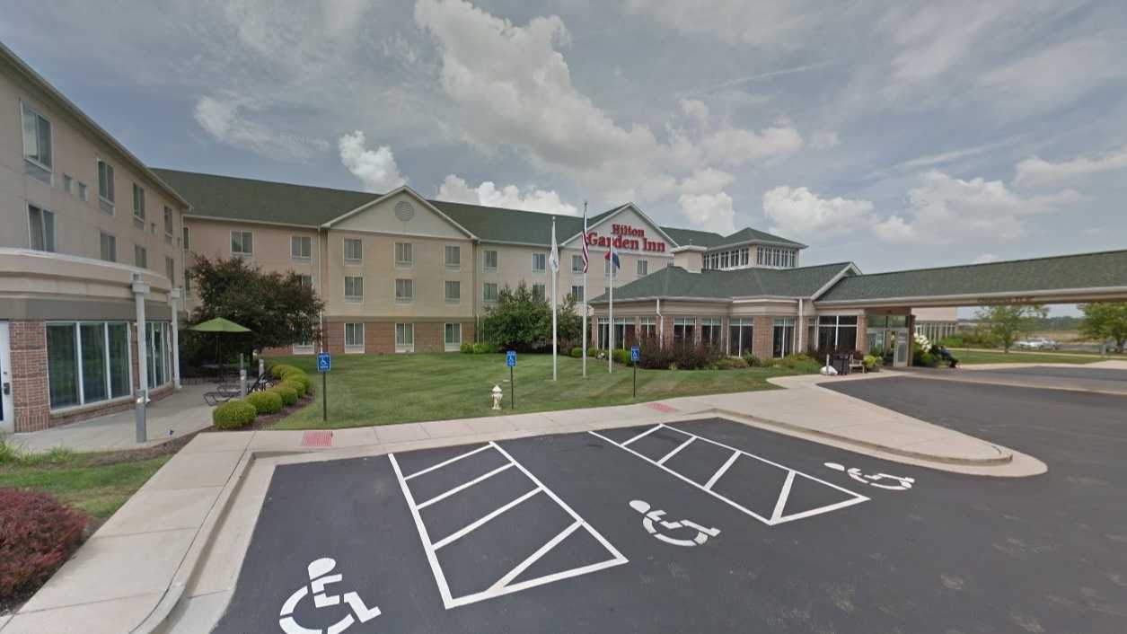 Hilton Garden Inn STL Airport Parking