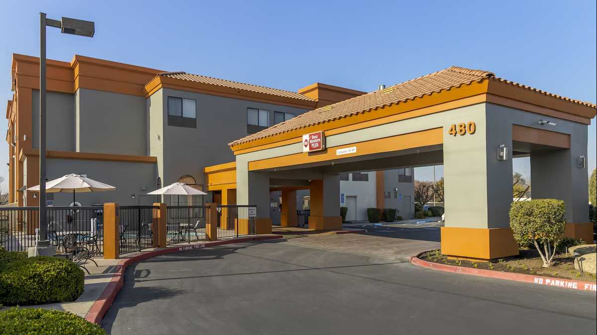 Best Western Plus Fresno Inn Shaw FAT Airport Parking