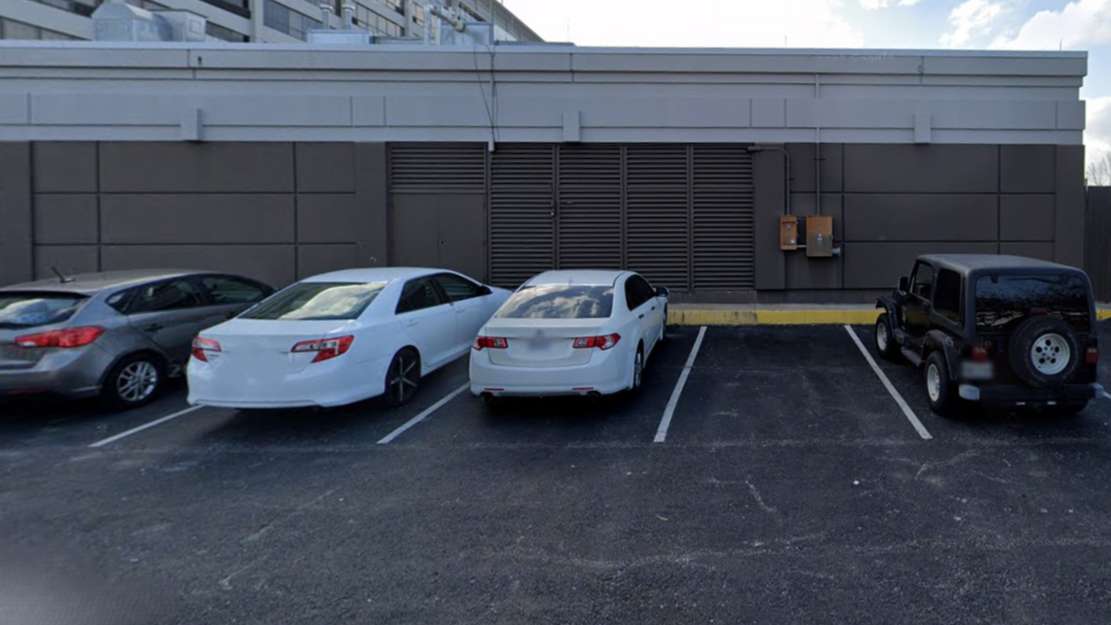 DoubleTree MSY Airport Parking