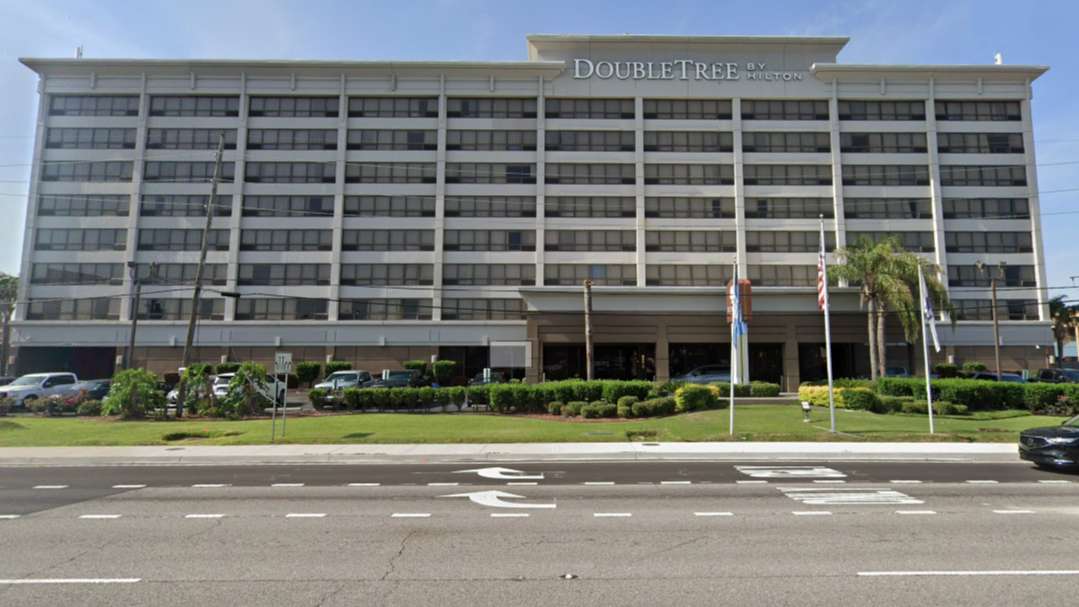 DoubleTree MSY Airport Parking