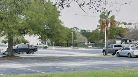 DoubleTree by Hilton HOU Airport Parking