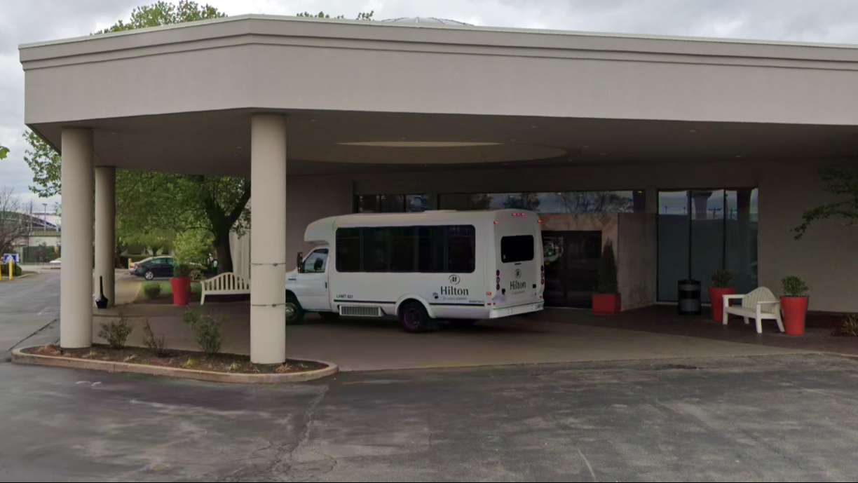 Hampton Inn by Hilton STL Airport Parking