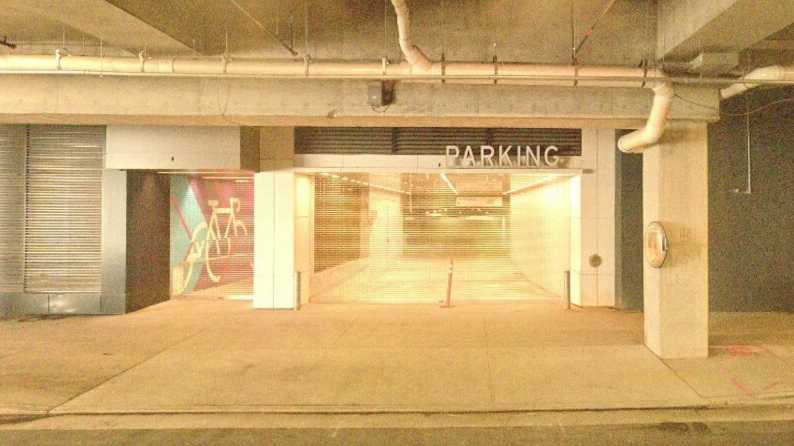 (M) NASHVILE YARDS WEST GARAGE BNA Airport Parking