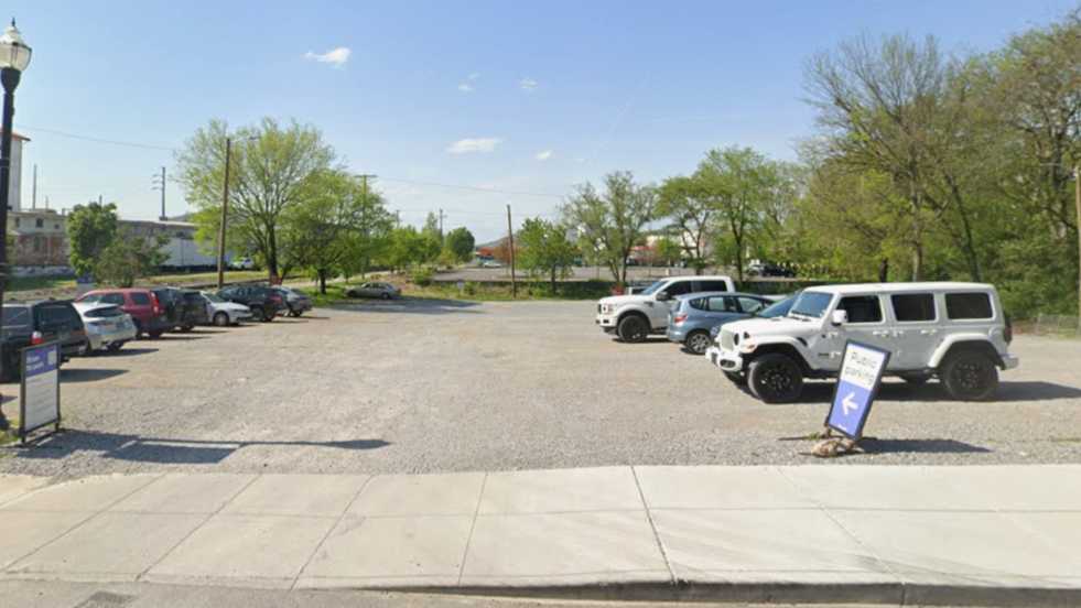 (M) HOPS LOT BNA Airport Parking