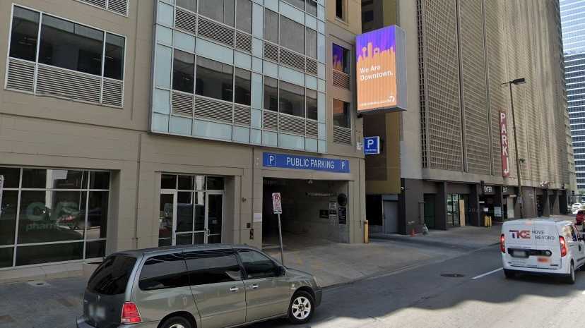 THIRD RAIL LOFTS DAL Airport Parking