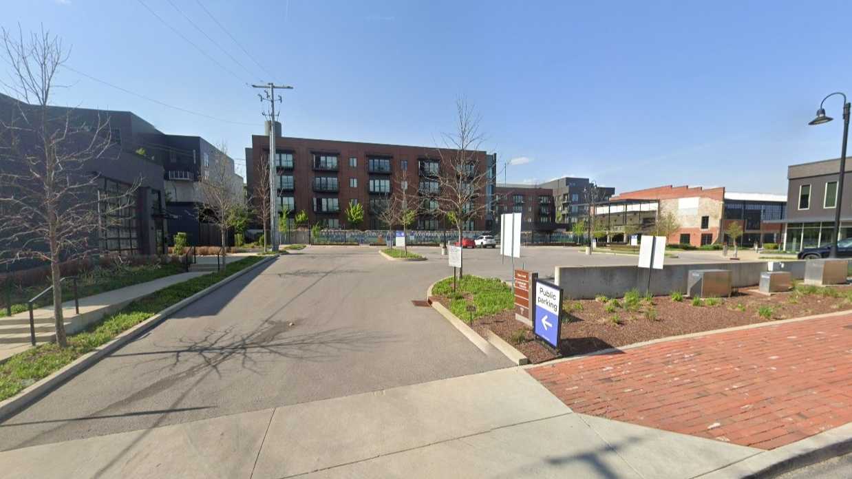 (M) TAYLOR PLACE BNA Airport Parking