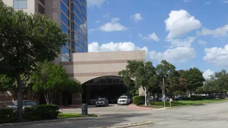 (M) WESTIN SAN ANTONIO NORTH SAT Airport Parking