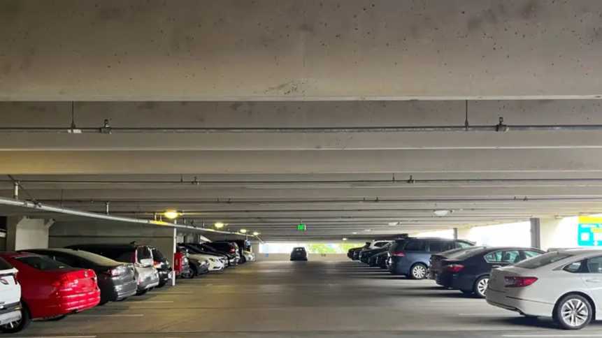 (M) ONE CHANNEL CENTER GARAGE BOS Airport Parking