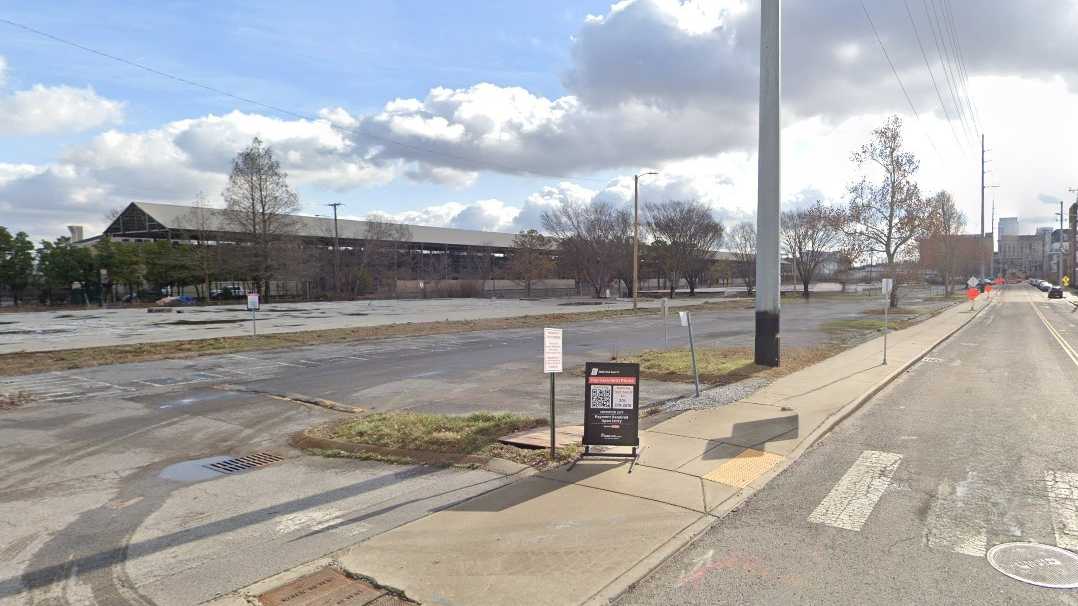 (M) BULLPEN LOT BNA Airport Parking