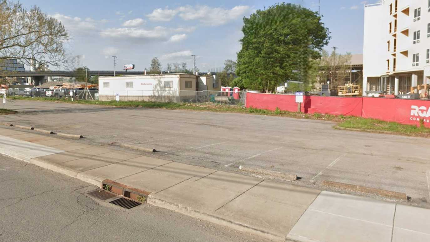 (M) BULLPEN LOT BNA Airport Parking