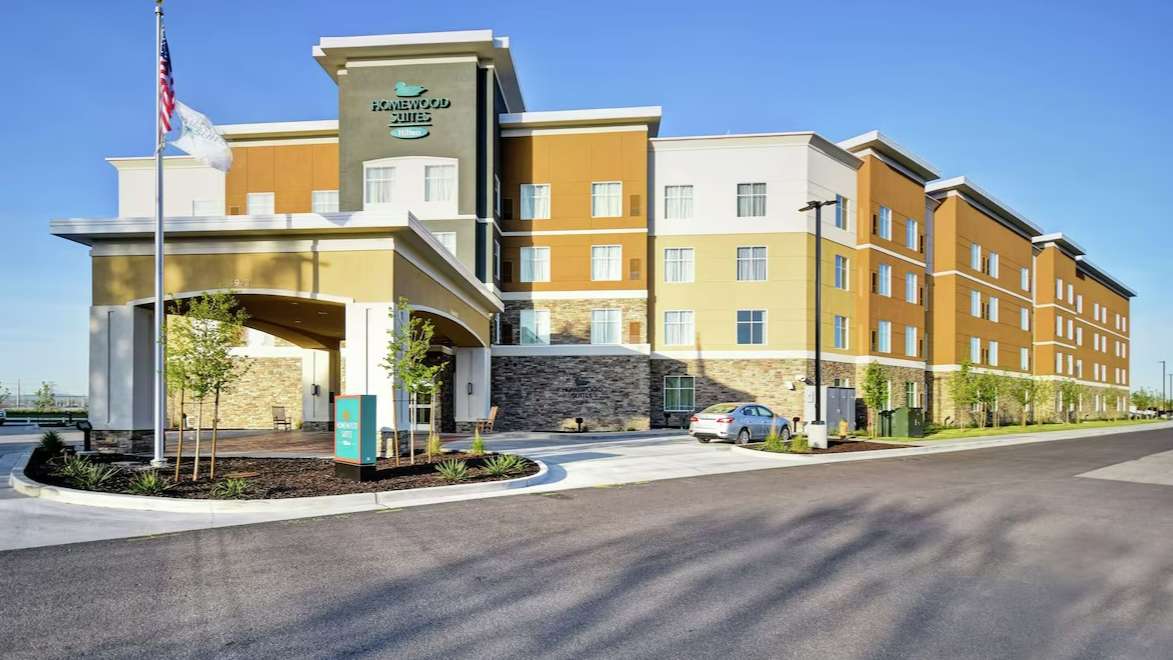Homewood Suites by Hilton SLC Airport Parking