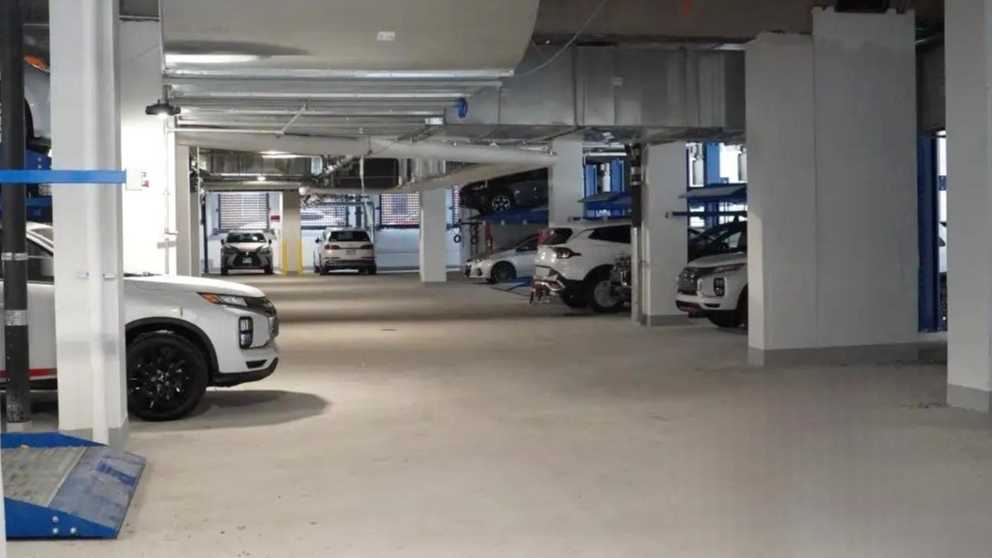 Hearth Stone Garage LGA Airport Parking