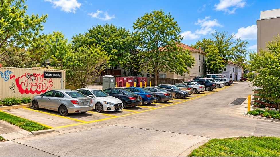 East Austin Hotel AUS Airport Parking