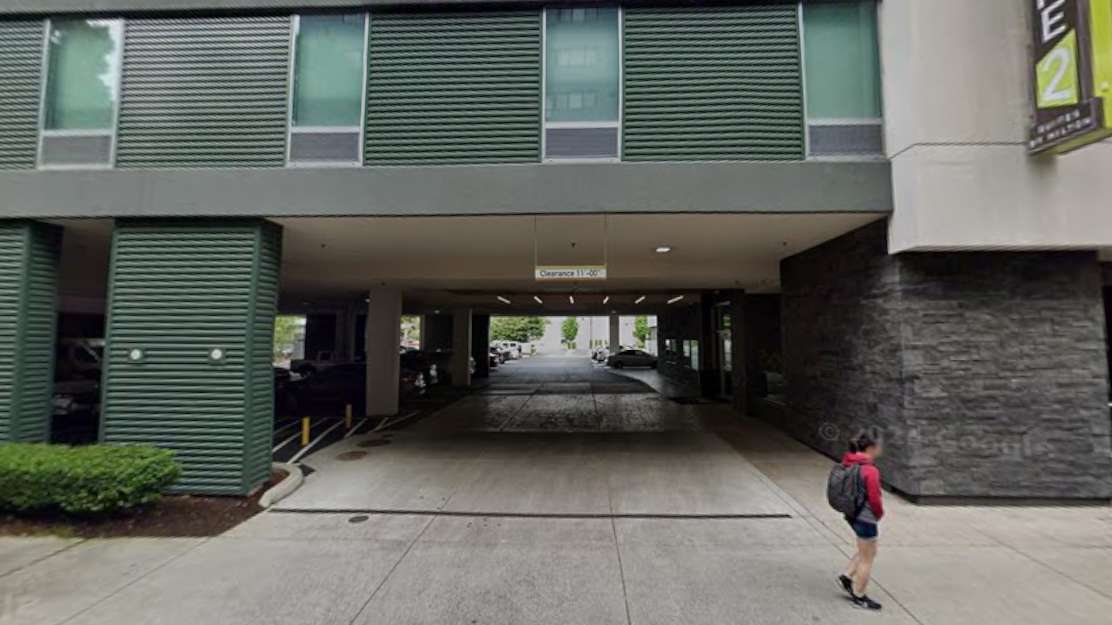 Home2 Suites EUG Airport Parking
