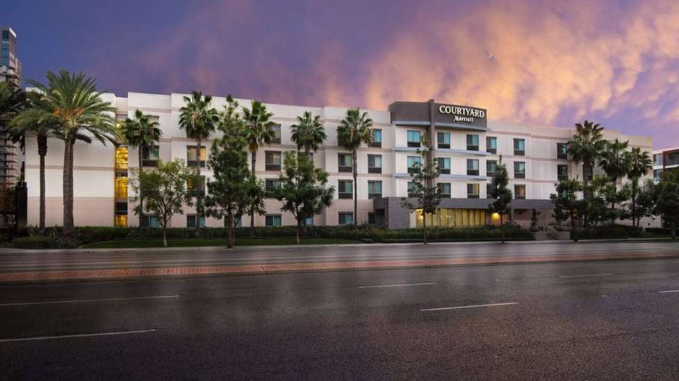 Courtyard by Marriott Santa Ana Orange County SNA Airport Parking