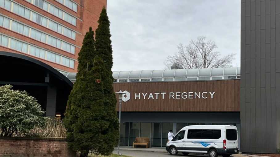Hyatt Regency Cambridge BOS Airport Parking
