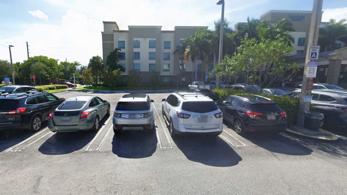 Fairfield by Marriott FLL Airport Parking