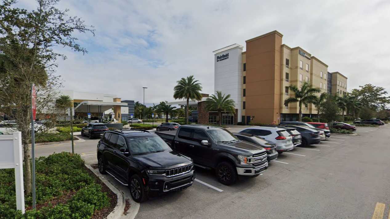Fairfield by Marriott Port Everglades Cruise Parking