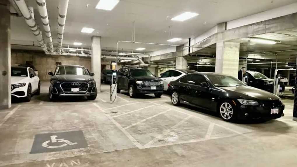 (M) The Smith Garage BOS Airport Parking