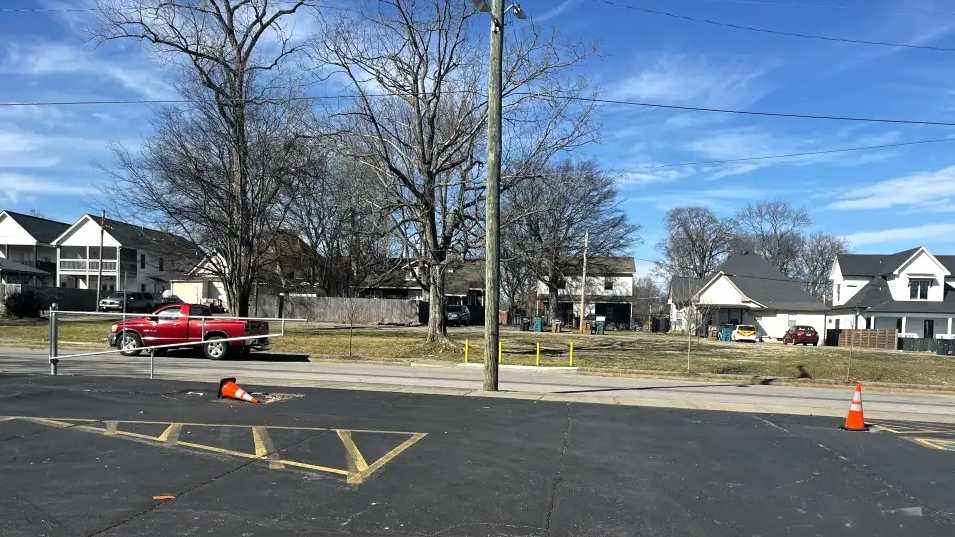 (M) SYLVAN STREET BAPTIST CHURCH BNA Airport Parking