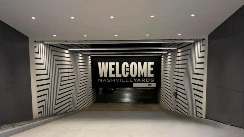 (M) NASHVILE YARDS EAST GARAGE BNA Airport Parking