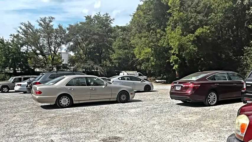 (M) HOPS LOT BNA Airport Parking