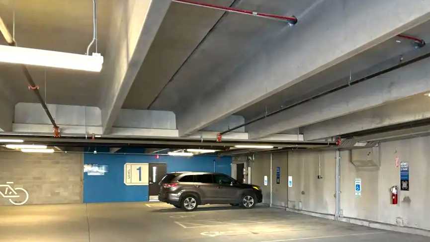 (M) WAREHOUSE GARAGE BNA Airport Parking
