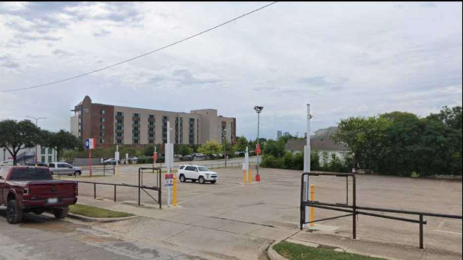 273 NW. 24th Lot 900 Port of Miami Cruise Parking