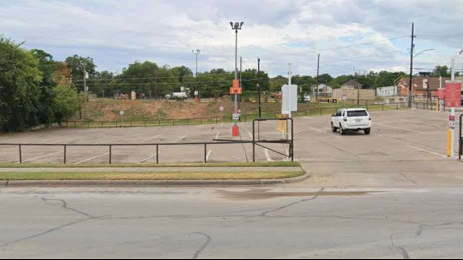 273 NW. 24th Lot 900 Port of Miami Cruise Parking