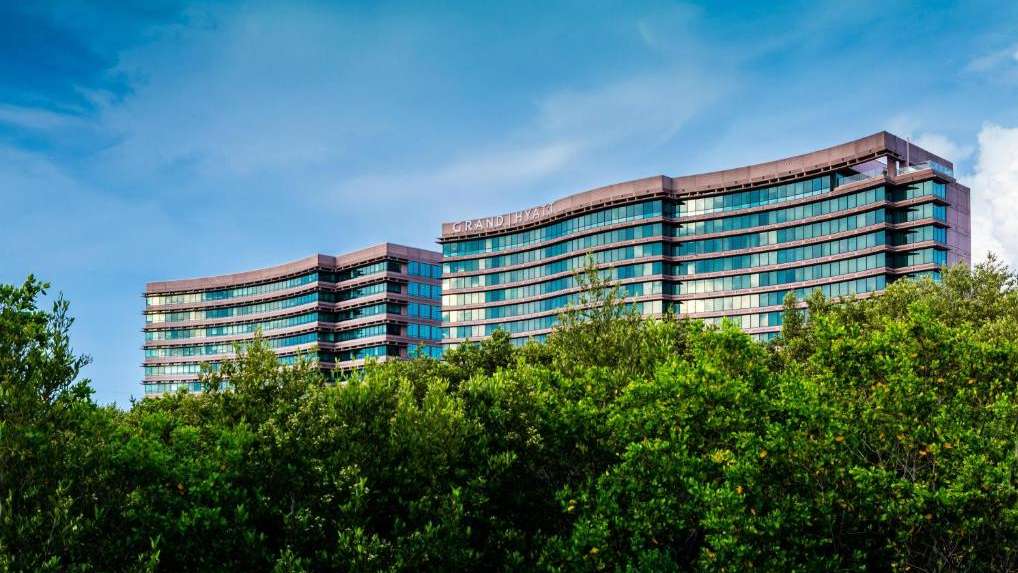 Grand Hyatt Long Term Parking
