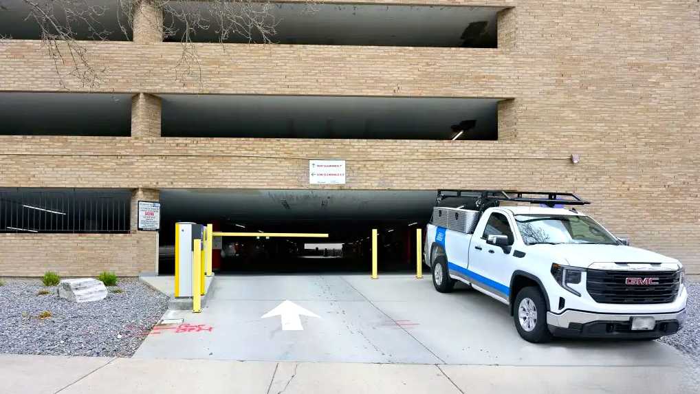 (M) 515 TOWER SLC Airport Parking