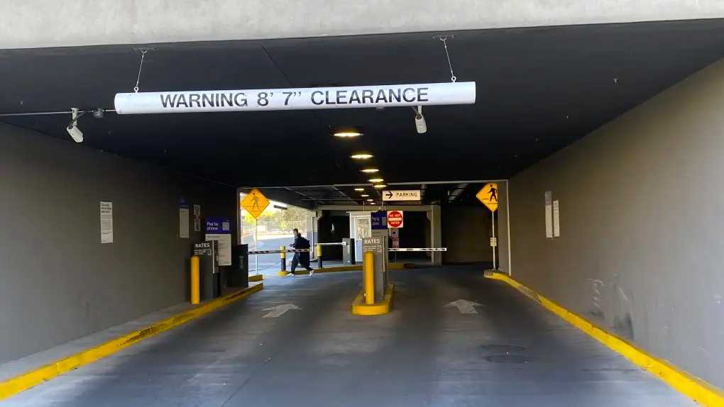 (M) ONE CENTRAL ABQ Airport Parking