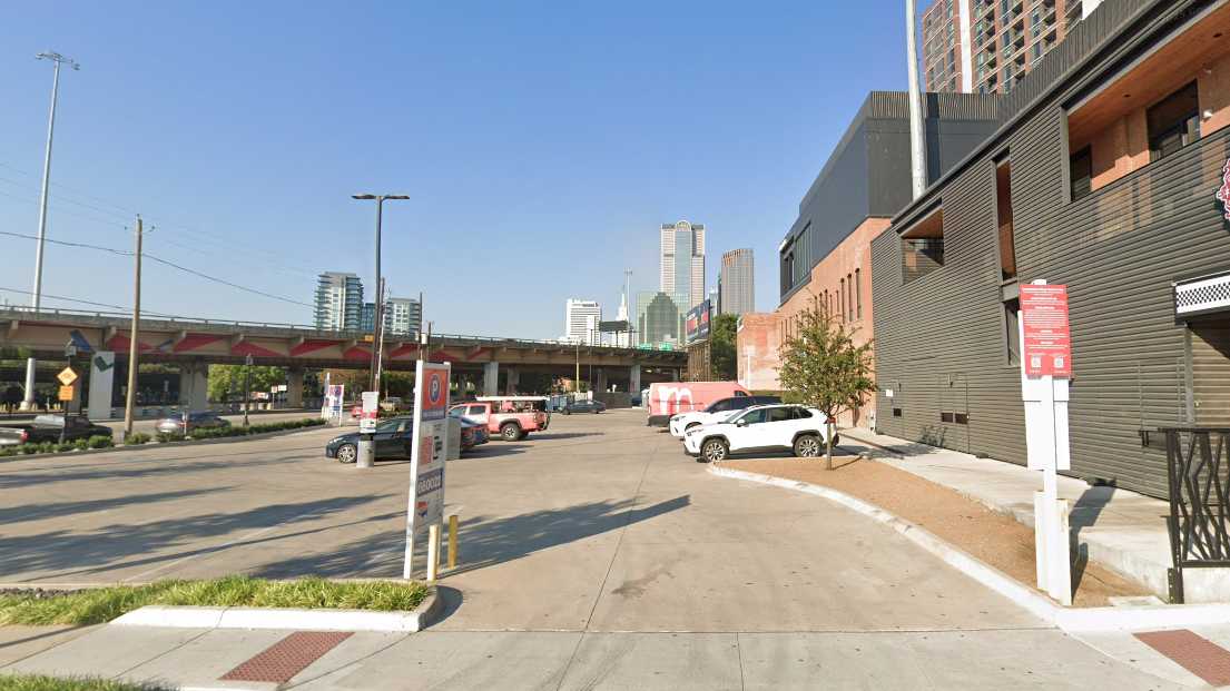 Lot 22 DAL Airport Parking