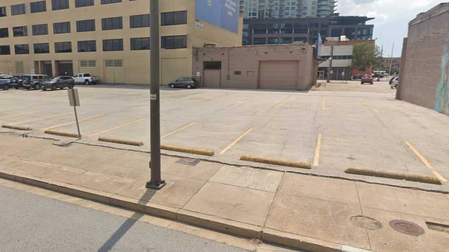 Lot 21 DAL Airport Parking