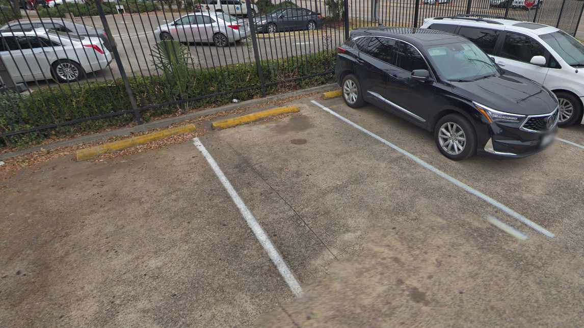 Lot 203 DAL Airport Parking