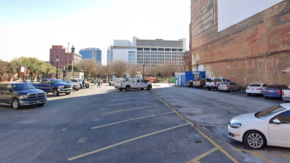 Lot 2 DAL Airport Parking