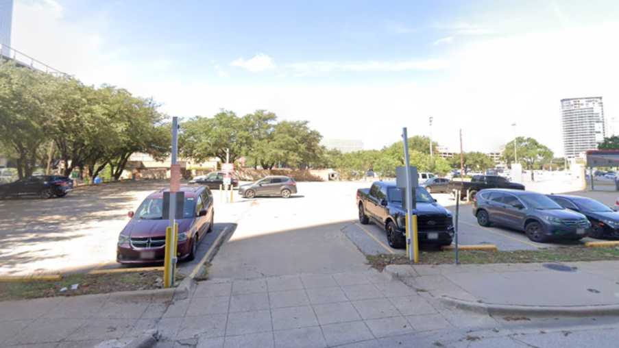 Lot 125 DAL Airport Parking