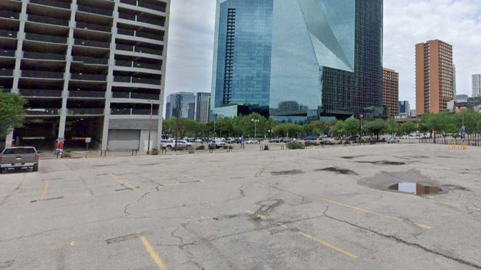 Lot 121 DAL Airport Parking