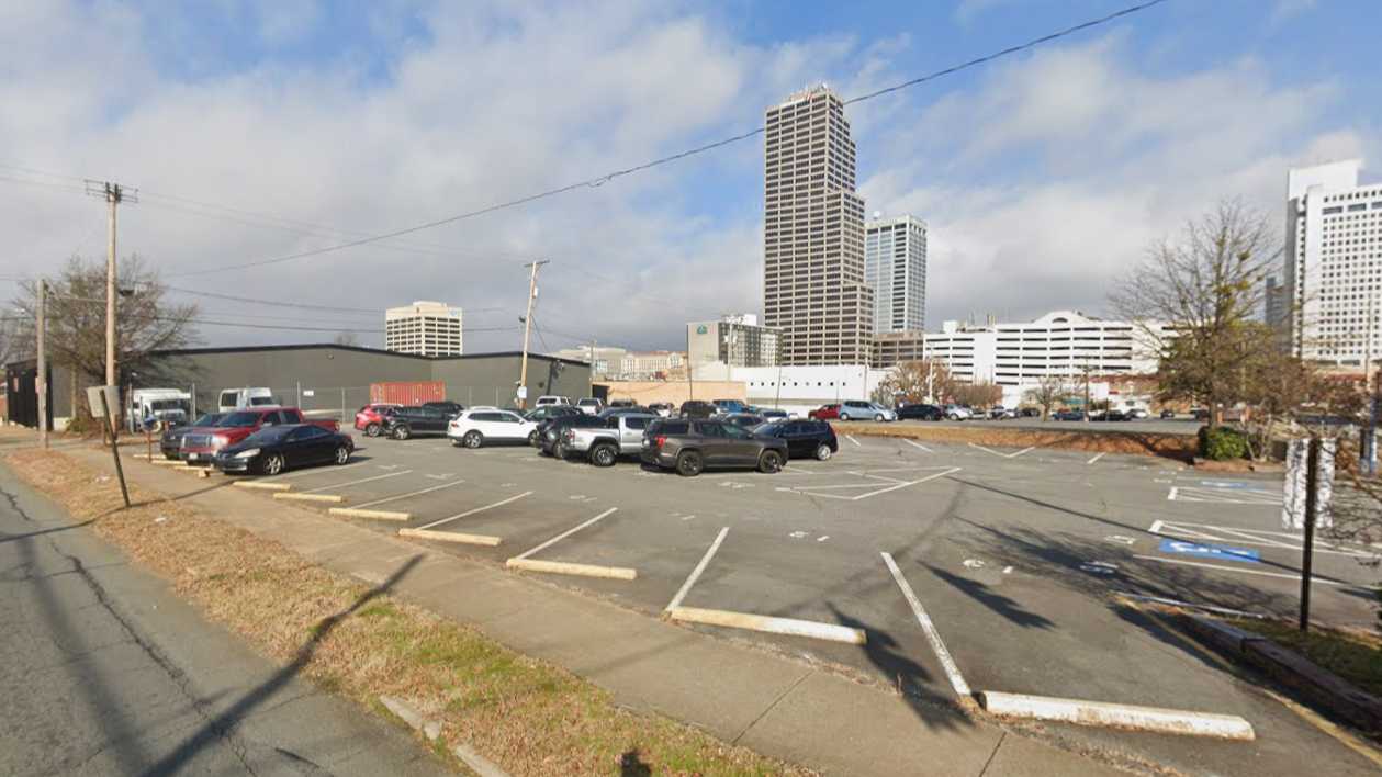 Lot 134 LIT Airport Parking