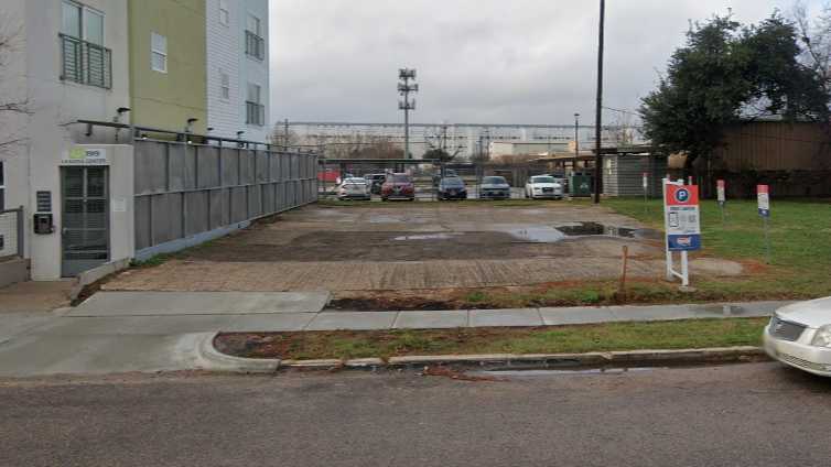 Lot 112 DAL Airport Parking