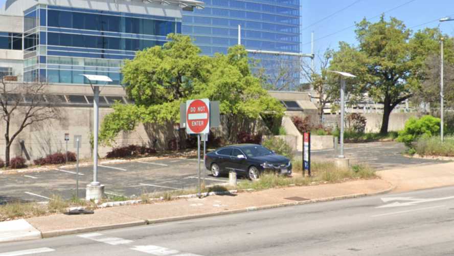 1200 Sabine Lot AUS Airport Parking