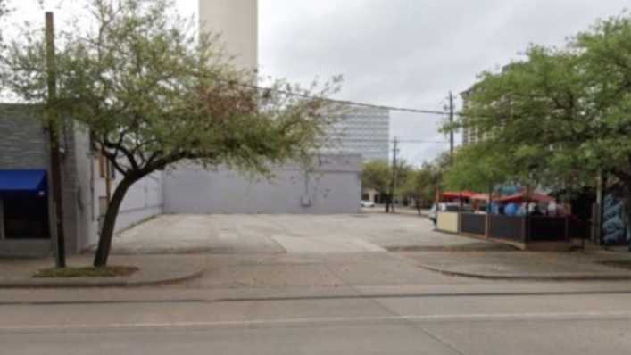 Lot 1525 HOU Airport Parking