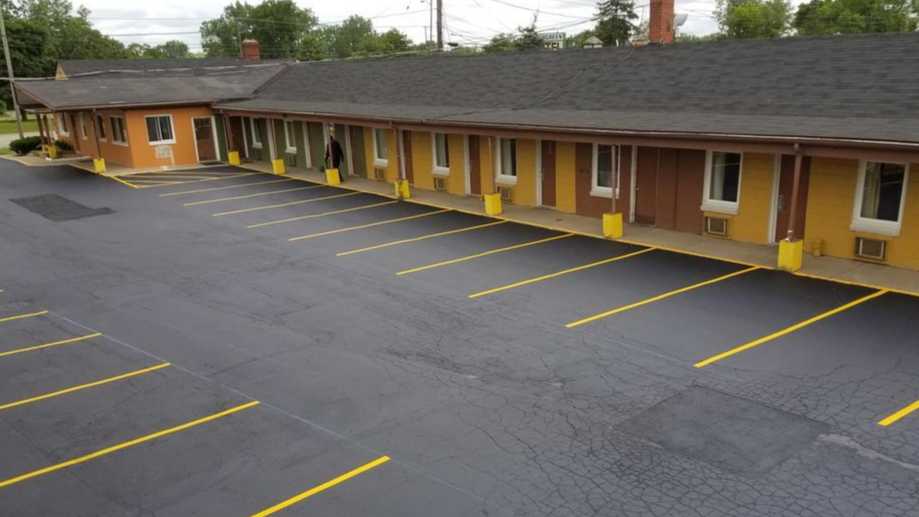 Paradise Inn DTW Airport Parking