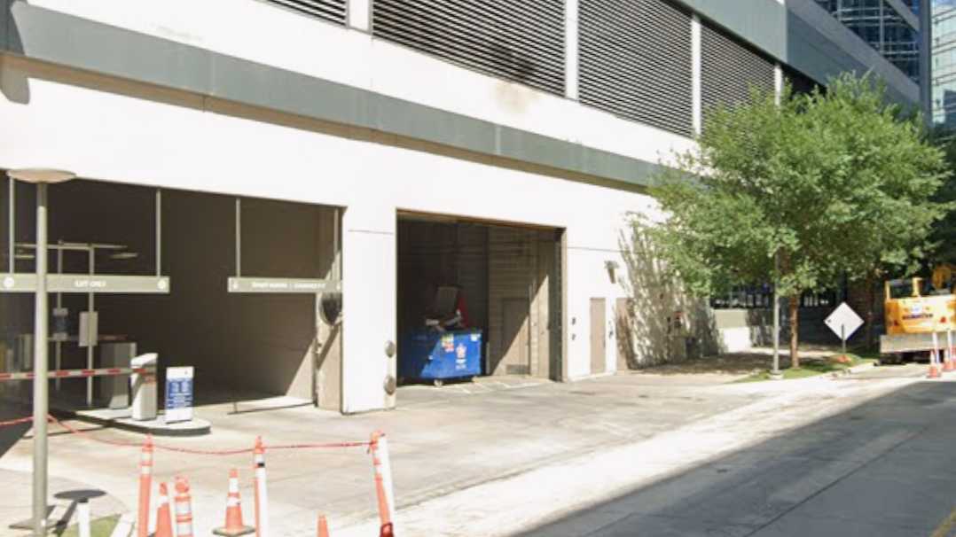 1920 Garage DAL Airport Parking