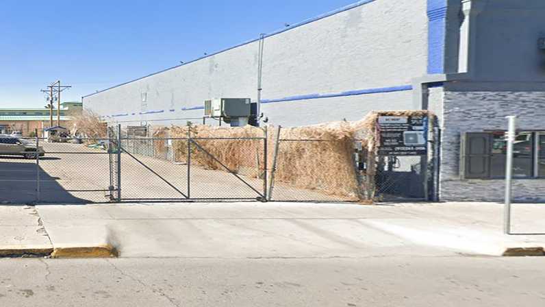 Lot 6910 ELP Airport Parking