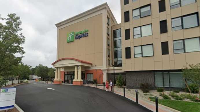 Holiday Inn Express BOS Airport Parking