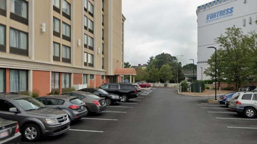 Holiday Inn Express BOS Airport Parking