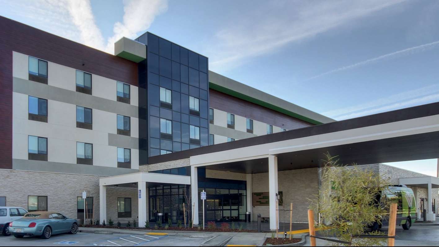  Wyndham Garden Sacramento SMF Airport Parking