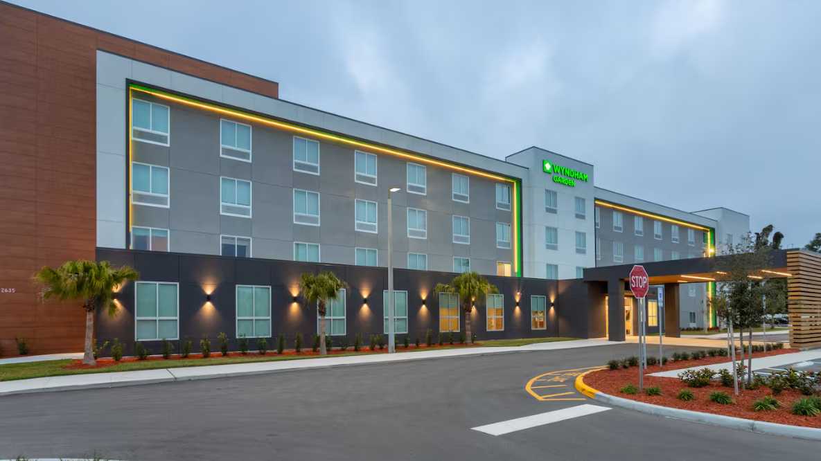  Wyndham Garden MCO Airport Parking
